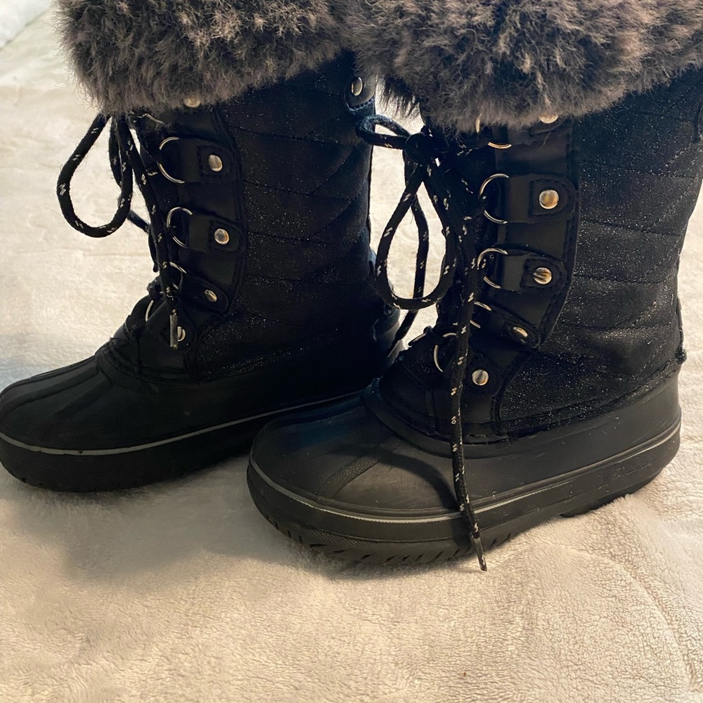 London fog girls Black Fur-Lined Winter Boots